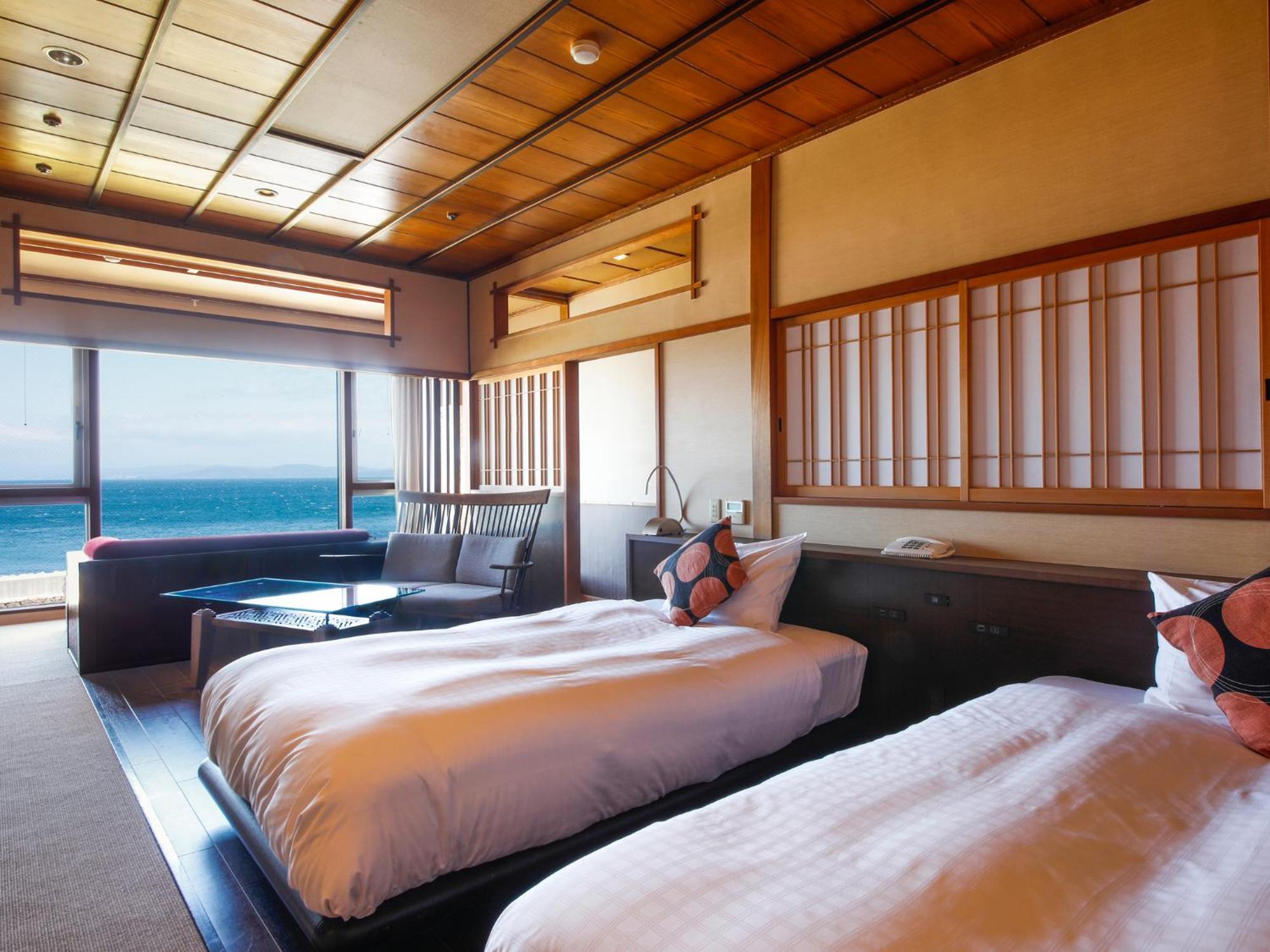 Hotel Awaji Yumesenkei Sumoto Zimmer foto